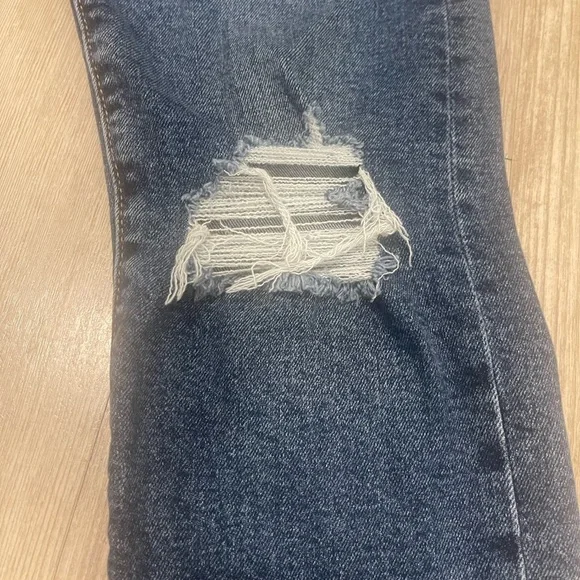 Levi’s Wedgie Straight Distressed Dark Blue Jeans - Picture 5 of 9